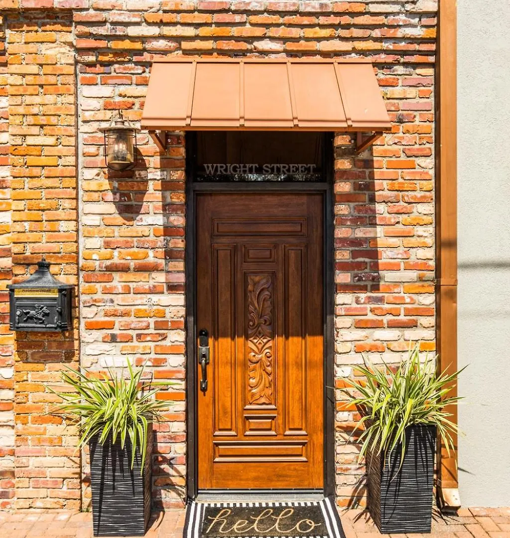 East Wright Inn Pensacola Apartment