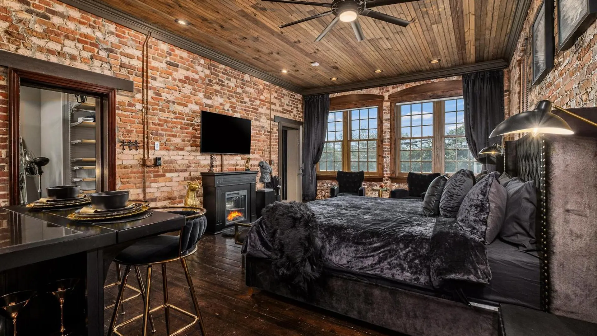 East Wright Inn Pensacola Apartment